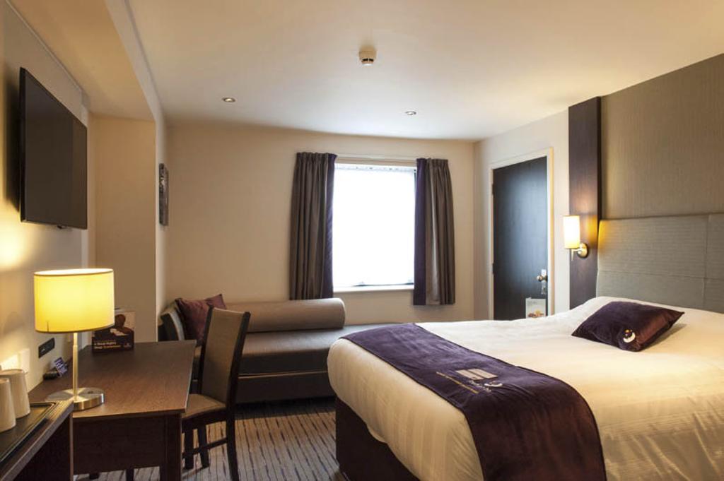 Premier Inn London Greenford Εξωτερικό φωτογραφία